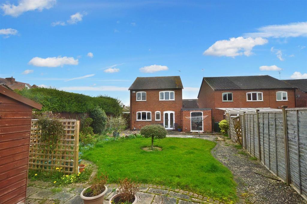 Richardson Close, Stoney Stanton 4 bed detached house for sale £300,000