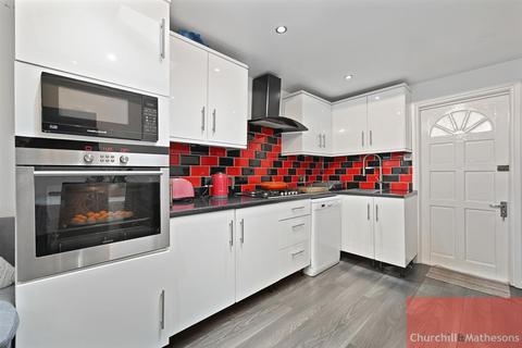 3 bedroom flat for sale, Bruce Road, London, NW10