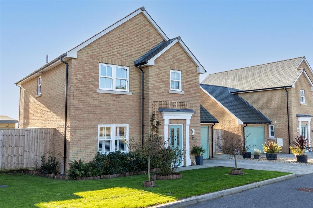 Yarmouth, Isle of Wight 3 bed detached house £535,000