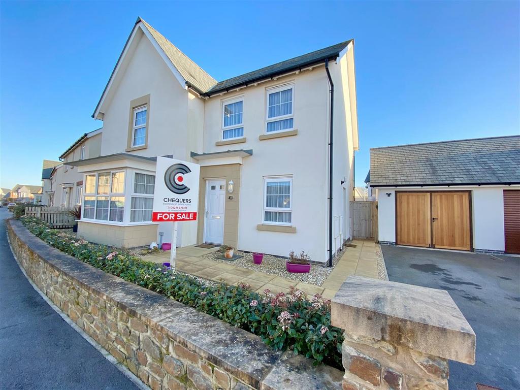 Seaking Road, Fremington, Barnstaple 4 bed detached house £450,000