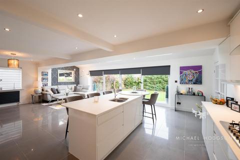 Idylwild Dipe Lane, East Boldon, NE36 0PH