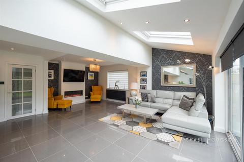 Idylwild Dipe Lane, East Boldon, NE36 0PH