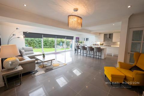Idylwild Dipe Lane, East Boldon, NE36 0PH