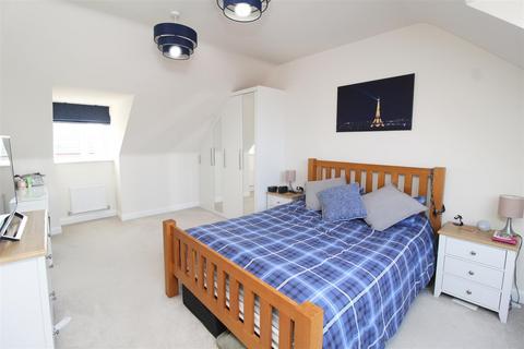 37 Olympic Crescent, Brooklands, Milton Keynes, MK10 7LE