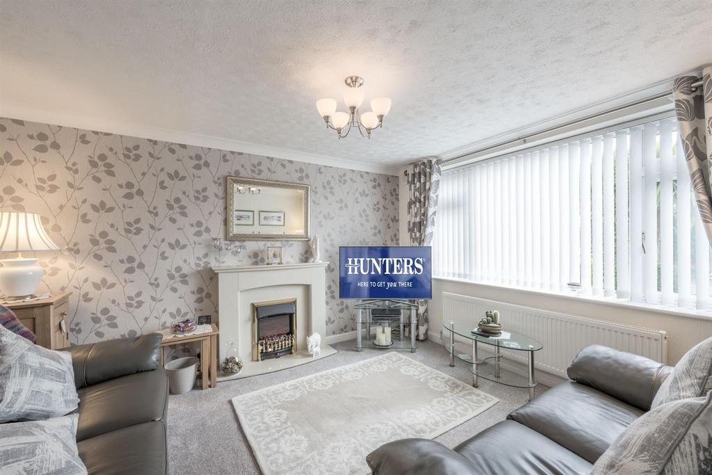 Stamford Road, Brierley Hill, DY5 2PZ 3 bed semidetached house £225,000