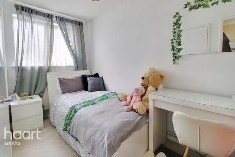 25 Florence Close, Grays, RM20 4AE