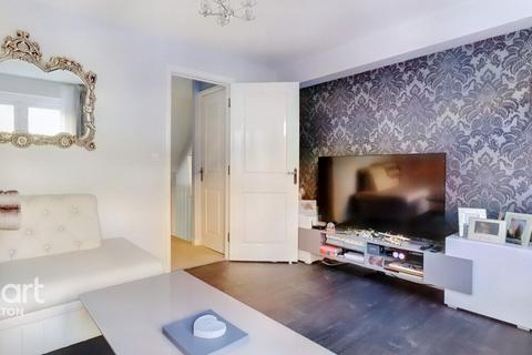 8 Claypool Lane, Nuneaton, CV10 9FT