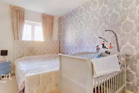 8 Claypool Lane, Nuneaton, CV10 9FT
