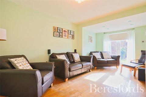 4 bedroom semi-detached house for sale, Hitherwood Close, Hornchurch, RM12