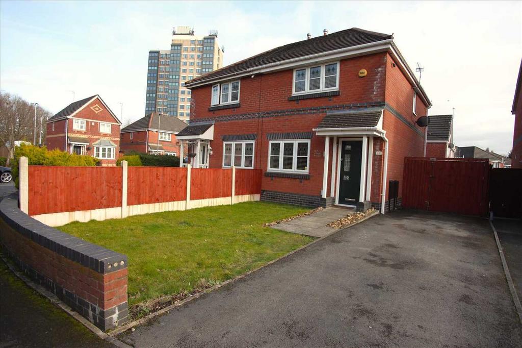 Capricorn Road, Blackley, Blackley 3 bed semidetached house £1,100