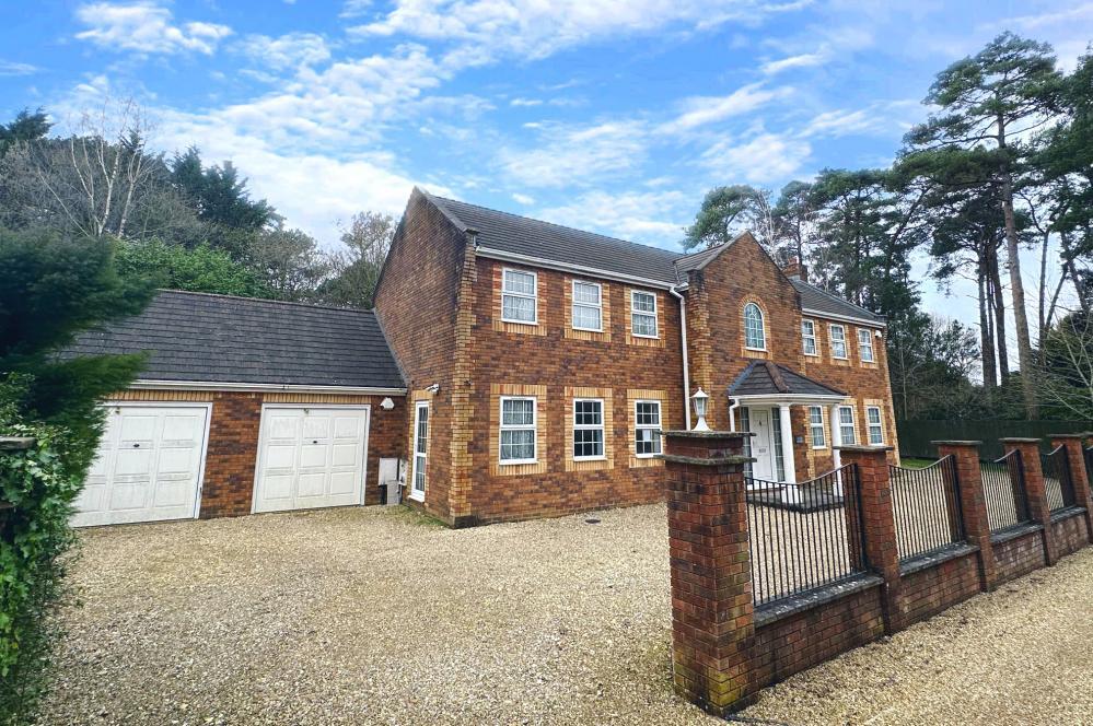 Davids Lane, Ringwood, BH24 2AW 4 bed detached house £600,000