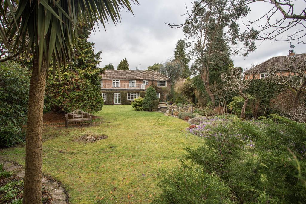 LLANVAIR DRIVE, SOUTH ASCOT... 5 bed detached house £1,295,000