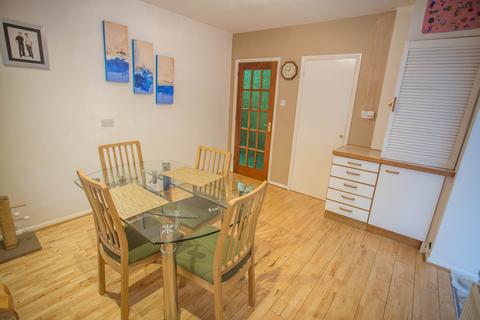 21 Llanvair Drive, Ascot, SL5 9HS