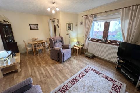 0/2, 86 Dougrie Road, Glasgow, G45 9NW