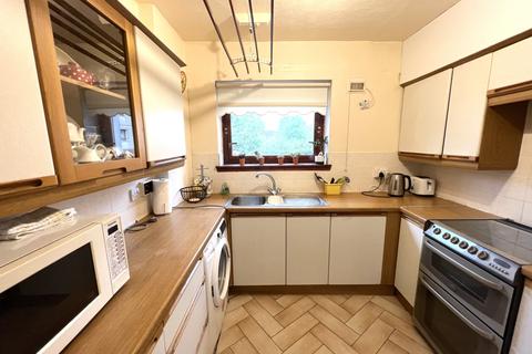 0/2, 86 Dougrie Road, Glasgow, G45 9NW