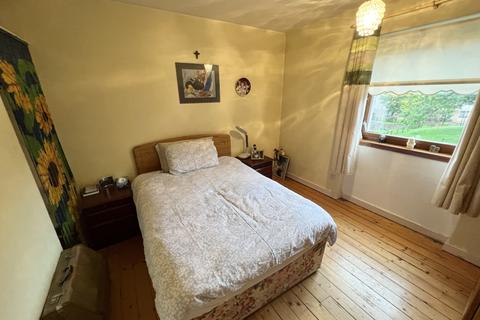 0/2, 86 Dougrie Road, Glasgow, G45 9NW