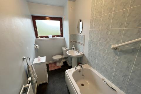 0/2, 86 Dougrie Road, Glasgow, G45 9NW