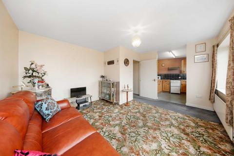 83 Walnut Road, London, E10 5TR