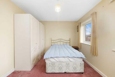 83 Walnut Road, London, E10 5TR