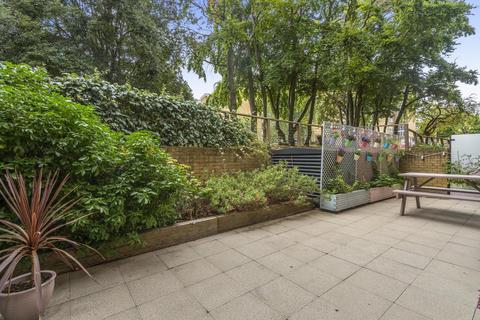 1, Wagtail Court, 34 Pipit Drive, London, SW15 3BF