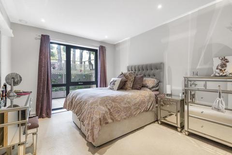1, Wagtail Court, 34 Pipit Drive, London, SW15 3BF