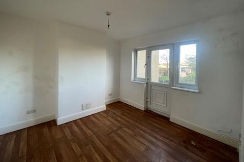 85 Benets Road, Hornchurch, RM11 3PT