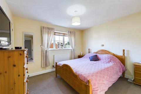 8 Arkendale Drive, Hardwicke, Gloucester, GL2 4JA