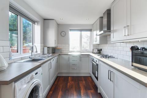 15 Cedar Grove, Maghull, Liverpool, L31 5LT