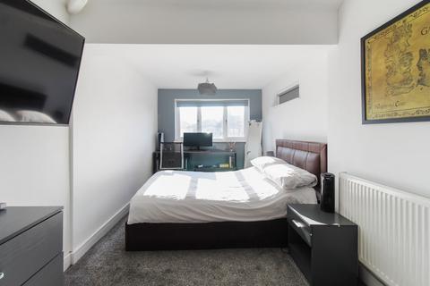 15 Cedar Grove, Maghull, Liverpool, L31 5LT