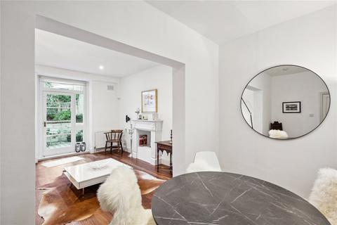 2 bedroom flat for sale, Marloes Road, Kensington, London