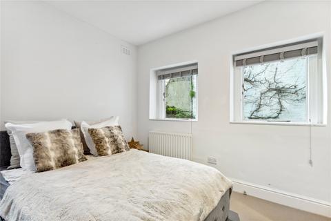 2 bedroom flat for sale, Marloes Road, Kensington, London