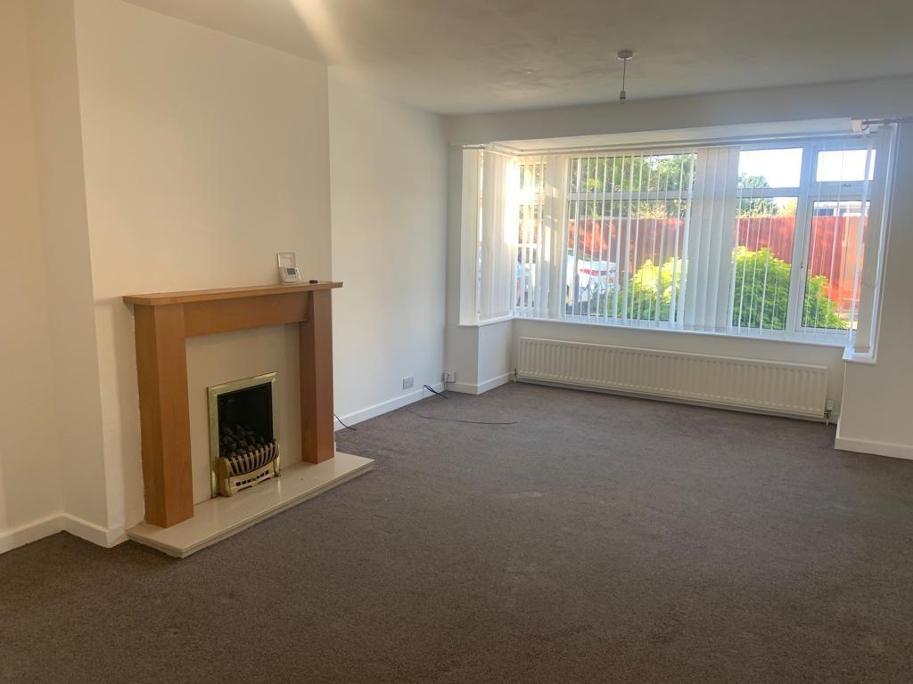 Woodside Crescent, Forest Hall, Newcastle upon Tyne, NE12 2 bed flat