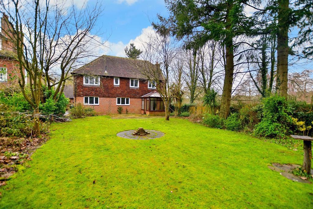 Old Rectory Close, Mersham, Ashford, Kent 5 bed detached house for sale