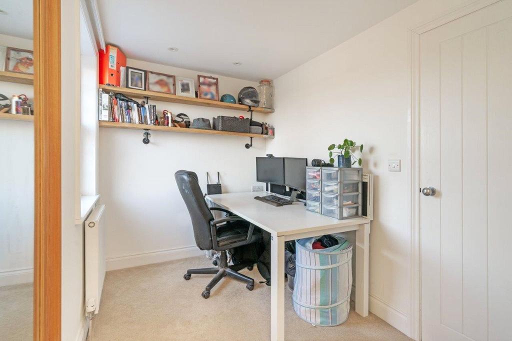 Bedroom/Study
