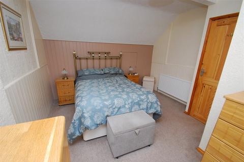 31 Cross Lane, Stocksbridge, Sheffield, S36 1AY