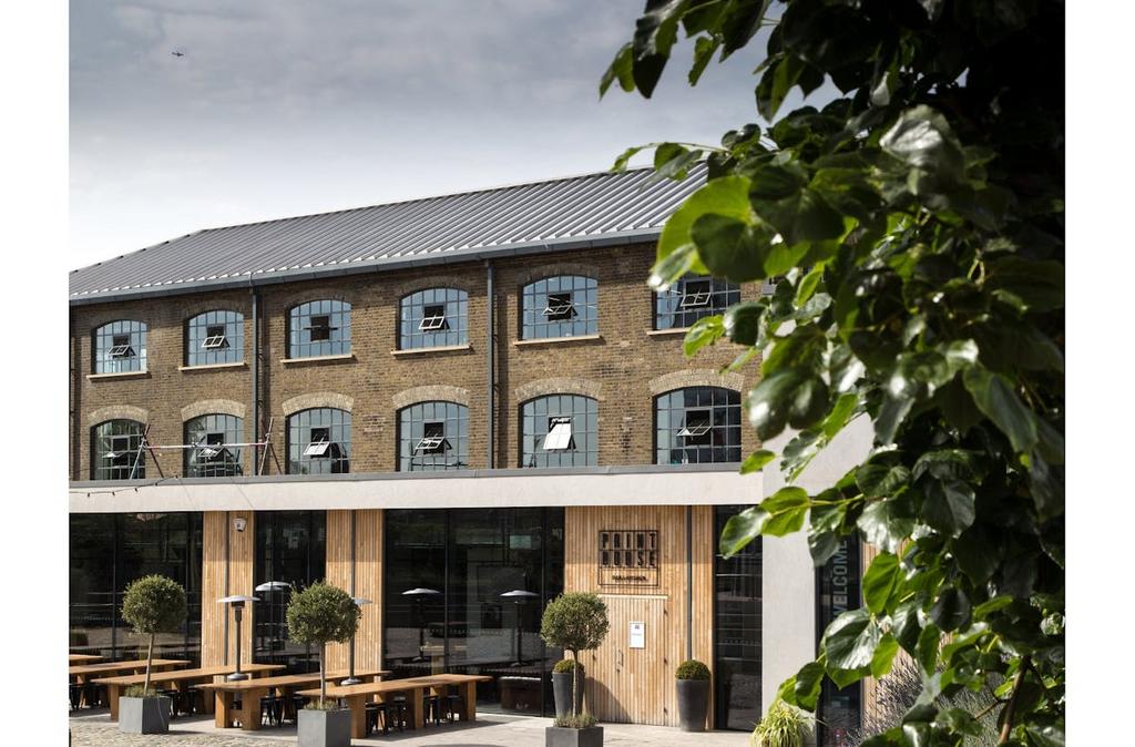 Amnty-Onsite Bar &amp; Restaurant