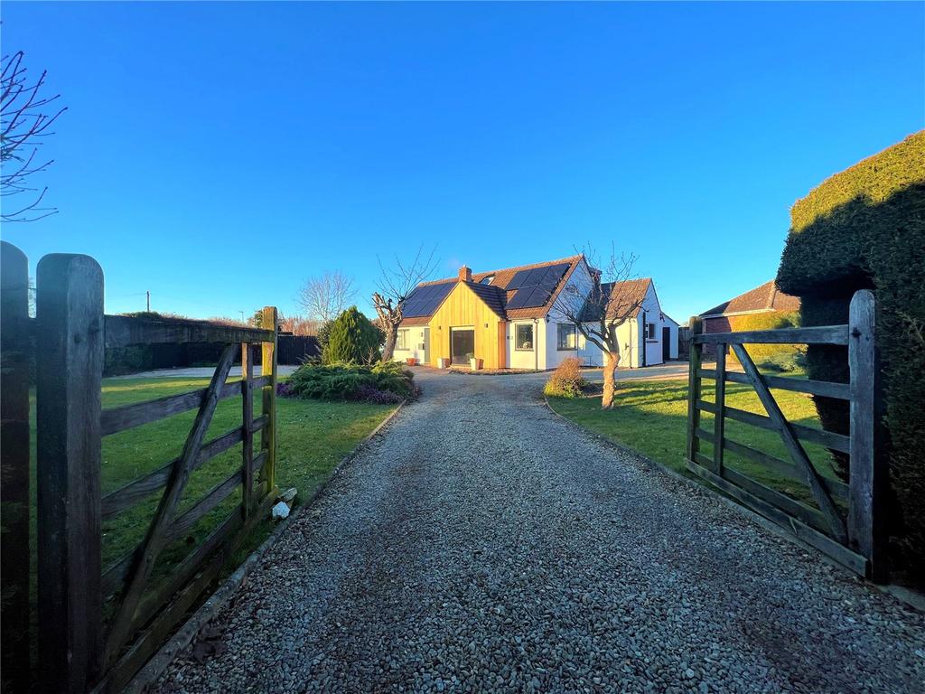 Brookfield Road, Churchdown, Gloucester, Gloucestershire, GL3 4 bed