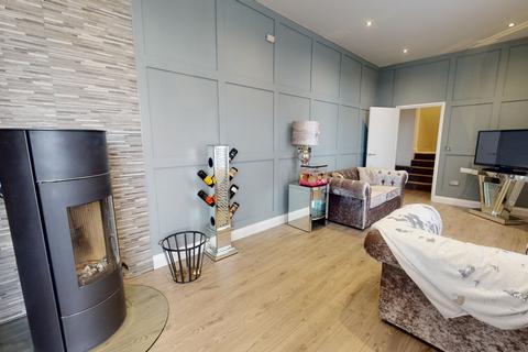 51 Beach Road, South Shields, NE33 2QU