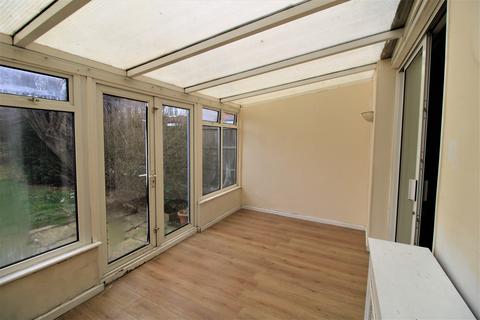 23 Garbutt Road, Upminster, RM14 2XA