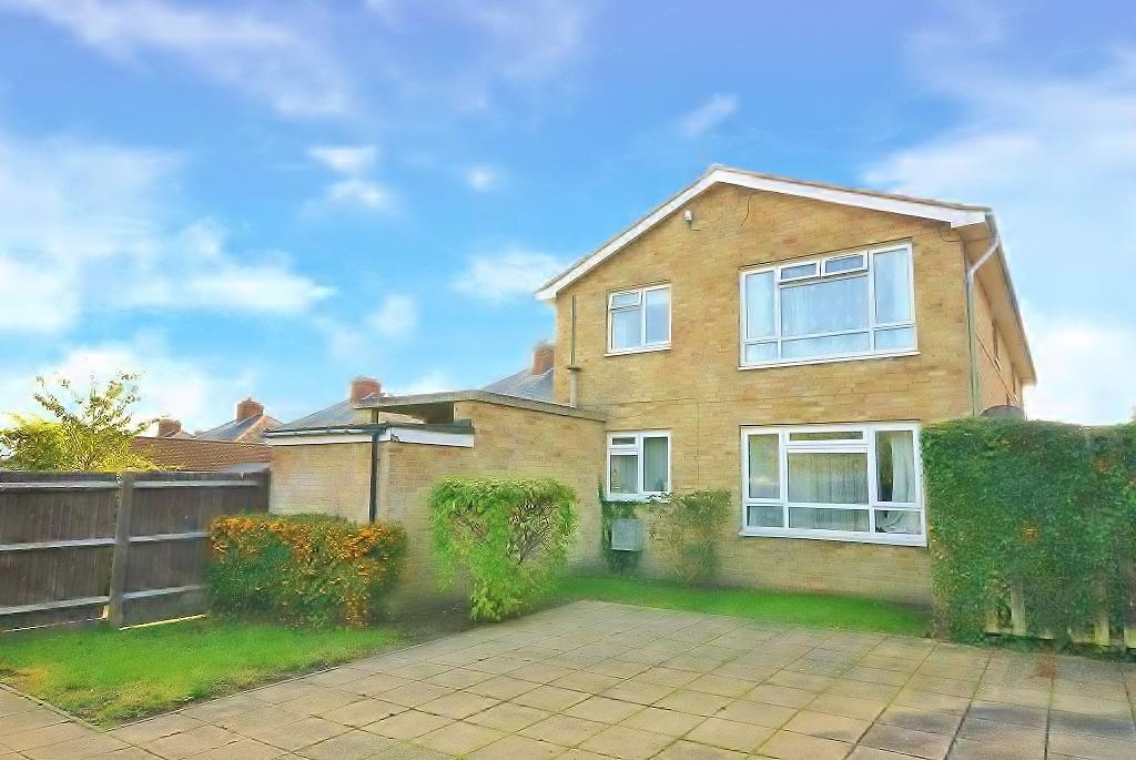 Creswell, Anchor Hill, Knaphill, Woking, Surrey, GU21 1 bed apartment £900 pcm (£208 pw)