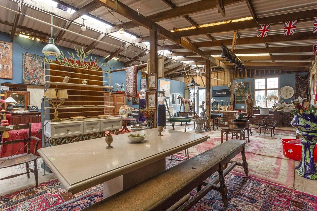 Antiques Barn
