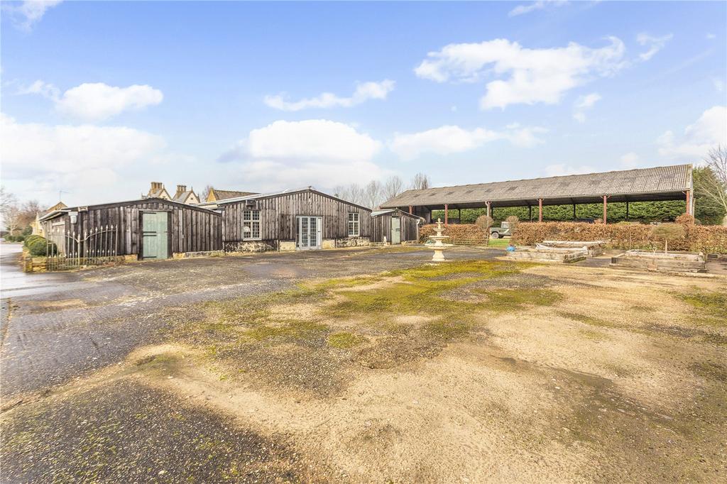 Hardstanding/Rear