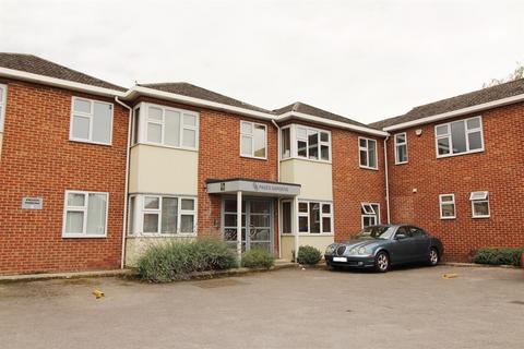 1 bedroom apartment to rent, Pages Gardens, Reading Road, Pangbourne, Reading, RG8