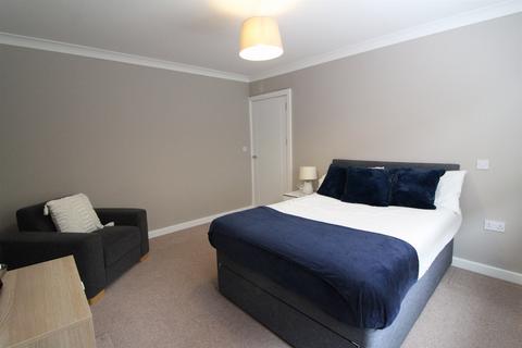 1 bedroom apartment to rent, Pages Gardens, Reading Road, Pangbourne, Reading, RG8