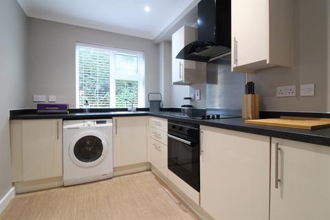 1 bedroom apartment to rent, Pages Gardens, Reading Road, Pangbourne, Reading, RG8