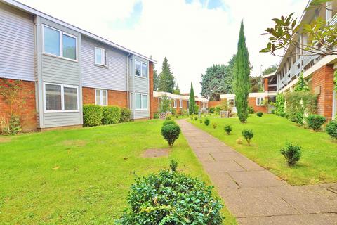 1 bedroom apartment to rent, Mathon Court, Cross Lane, Guildford, Surrey, GU1