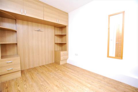 1 bedroom apartment to rent, Mathon Court, Cross Lane, Guildford, Surrey, GU1