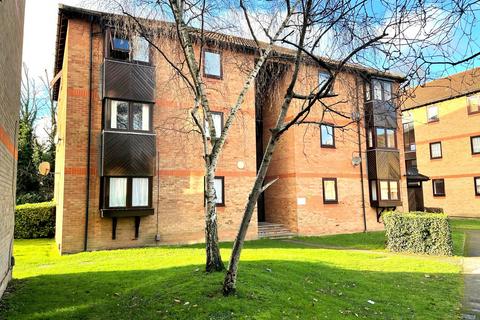 42 Rushdon Close, Romford, RM1 2RE
