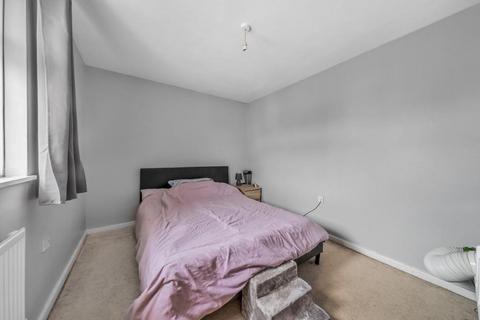57 Holbein Close, Grange Park, Swindon, SN5 6DN