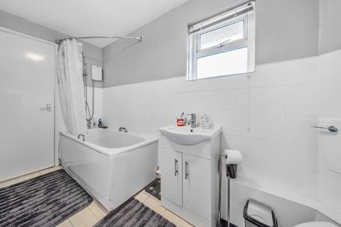 57 Holbein Close, Grange Park, Swindon, SN5 6DN